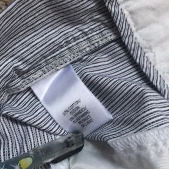 Banana Republic blue striped shorts - Picture 4 of 5